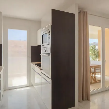 Lumineux Avec Terrasse A 5' Du Centre شقة كان