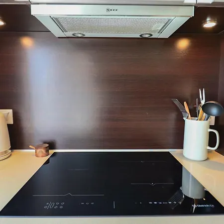 Apt Lumineux Avec Terrasse A 5' Du Centre קאן